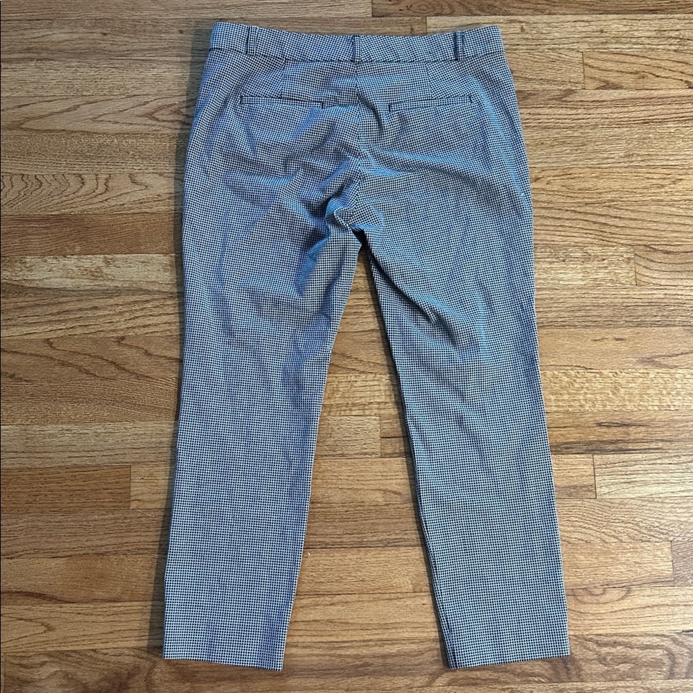 Banana Republic Sloan Fit Black and White Patterned Pants size 8 - Picture 8 of 11